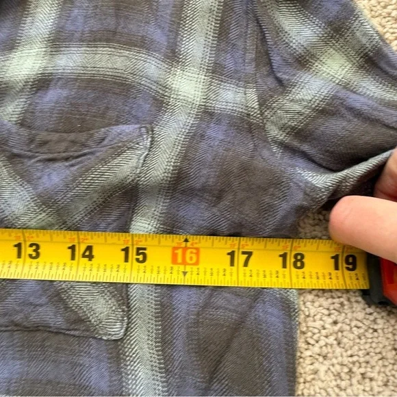 Rails Plaid Button Down Shirt S - Picture 4 of 8